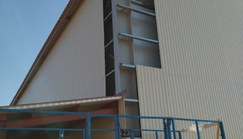 A Hűtőház építése a tervezett ütemben