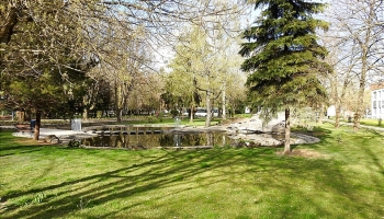 Mindenki abból, és azt tud adni, amije van.